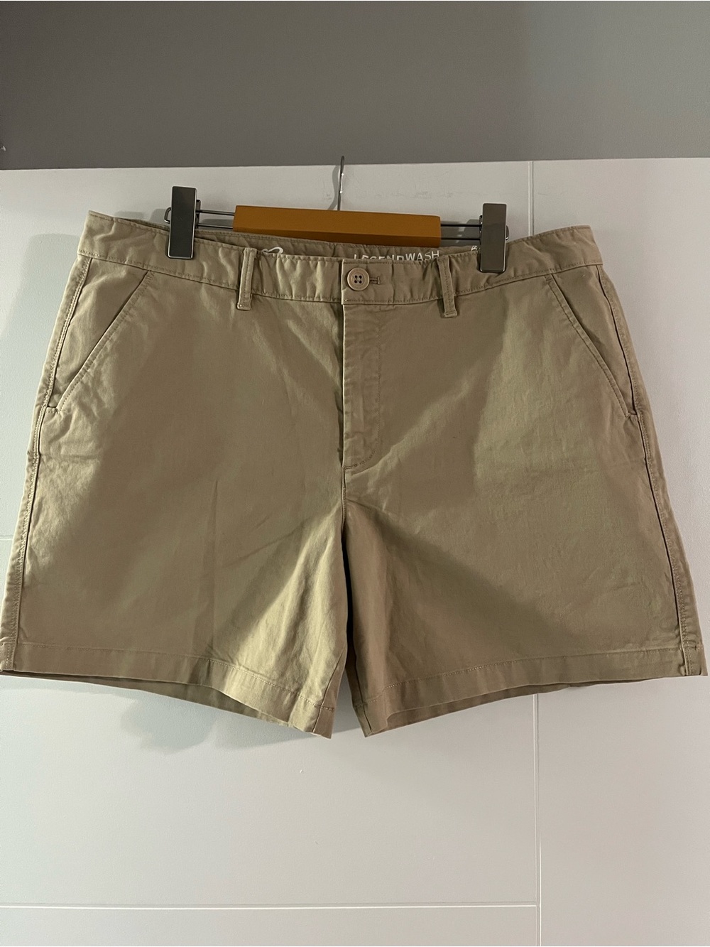 Women’s Eddie Bauer Boyfriend Midrise Khaki Shorts
